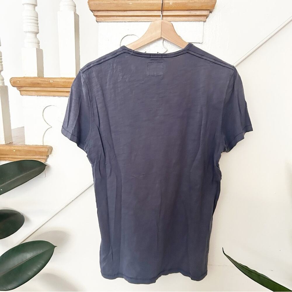 Abercrombie & Fitch Graphic T-Shirt Gray Wave Print Cotton Garment Dyed Size S - Picture 4 of 4